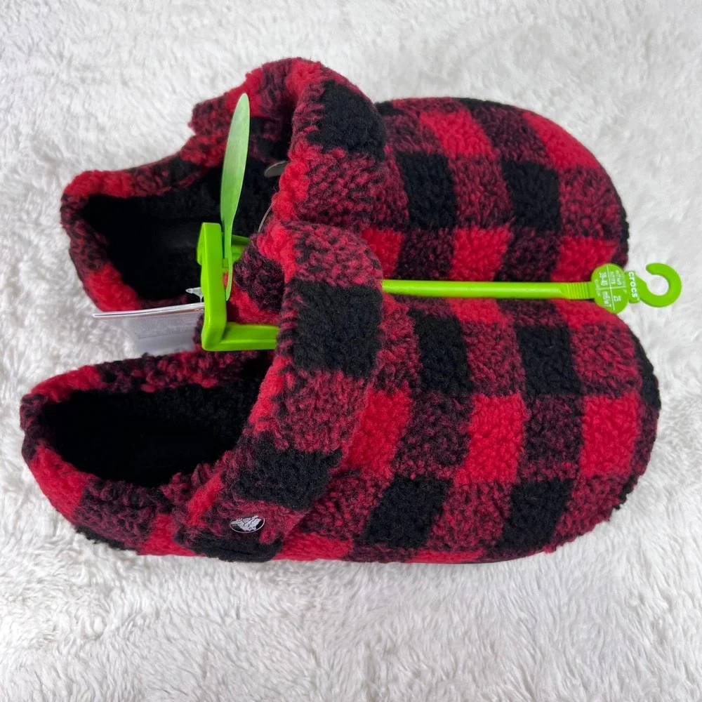 Crocs Classic Buff Check Cozzzyslipper Red Black Buffalo Plaid 210755-6WG Mens 7